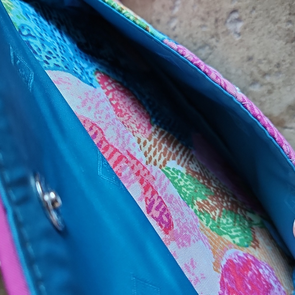 Vera Bradley pink crossbody bag - Picture 10 of 10